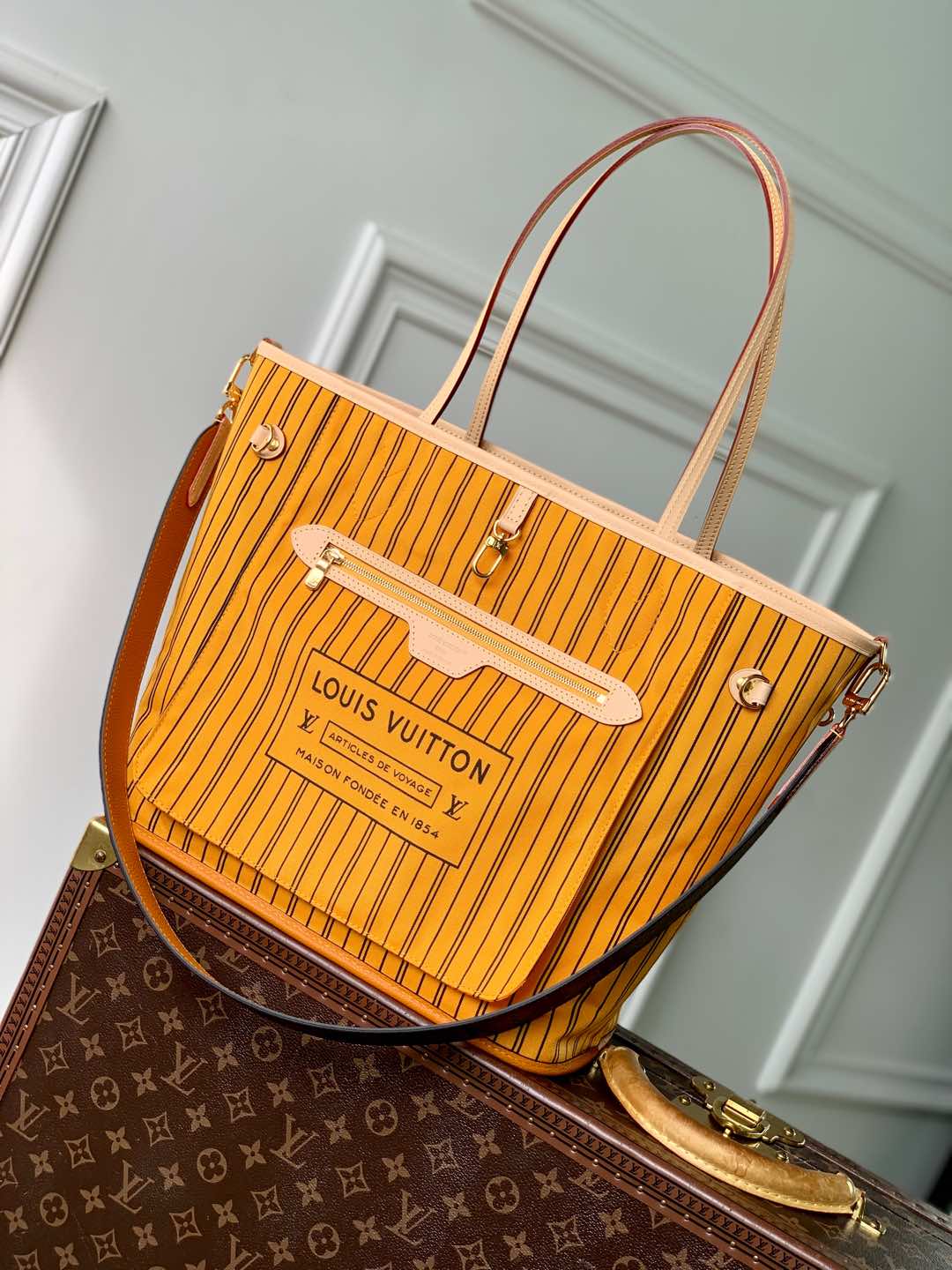 Neverfull Bandoulière Inside Out MM M11947