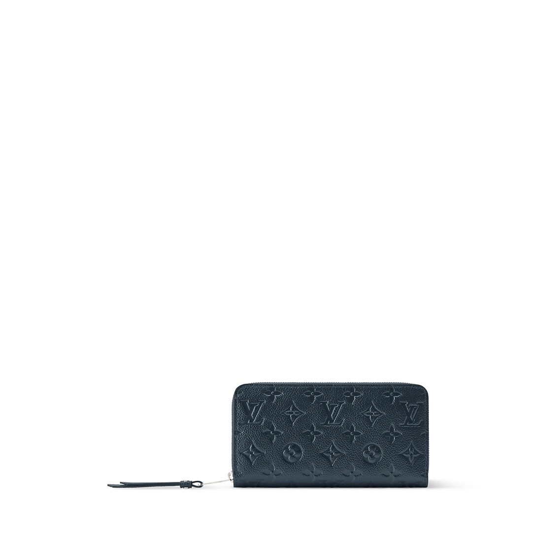 Zippy Wallet M26529 front white background
