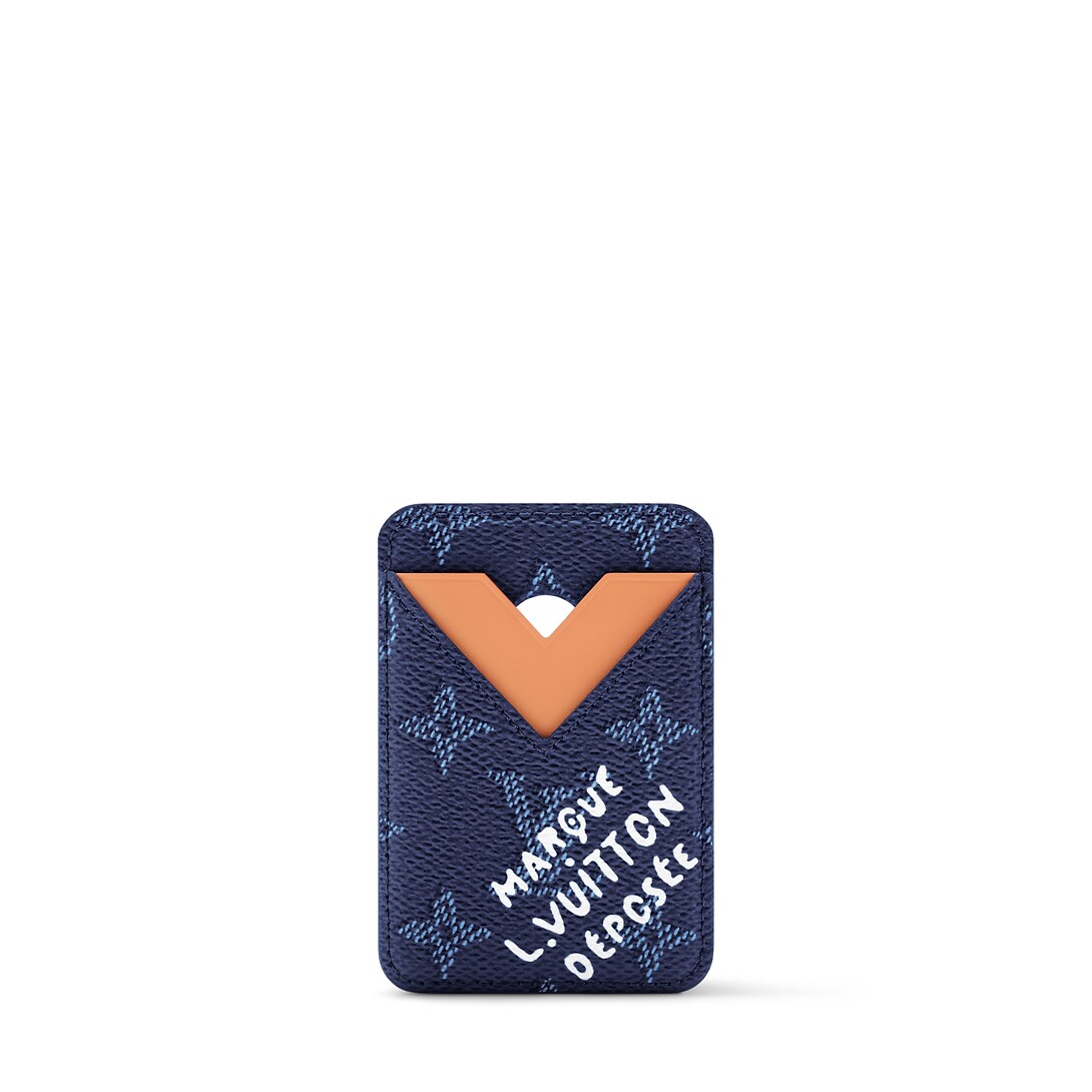 Magnetic Card Holder M26946 front white background