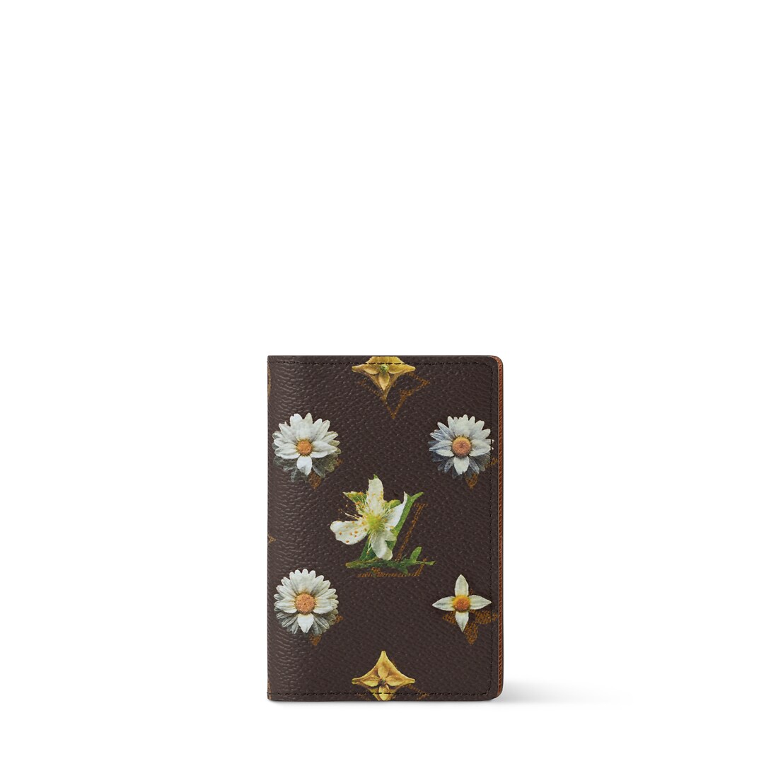 Pocket Organizer M27542 front white background