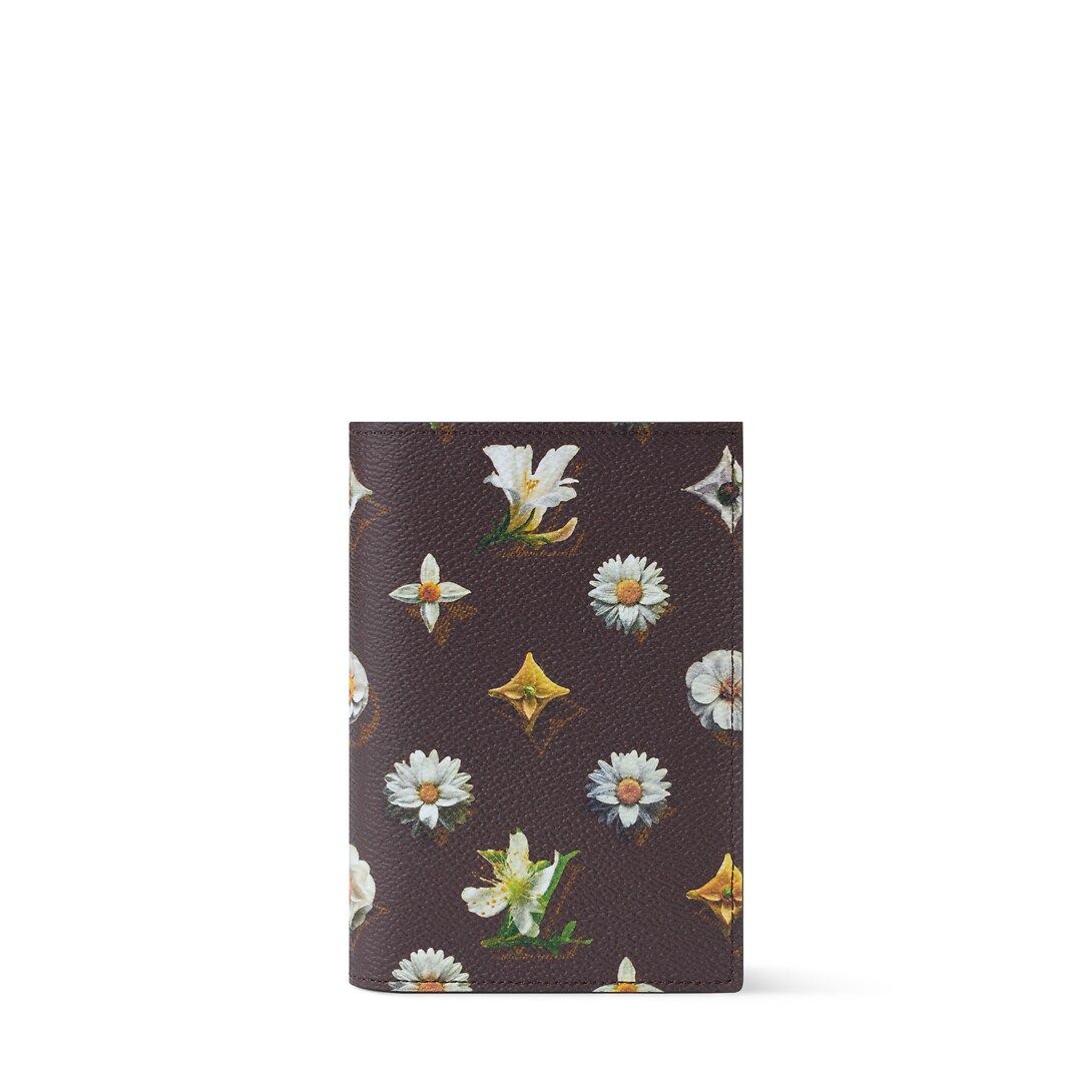 Passport Cover M27548 front white background