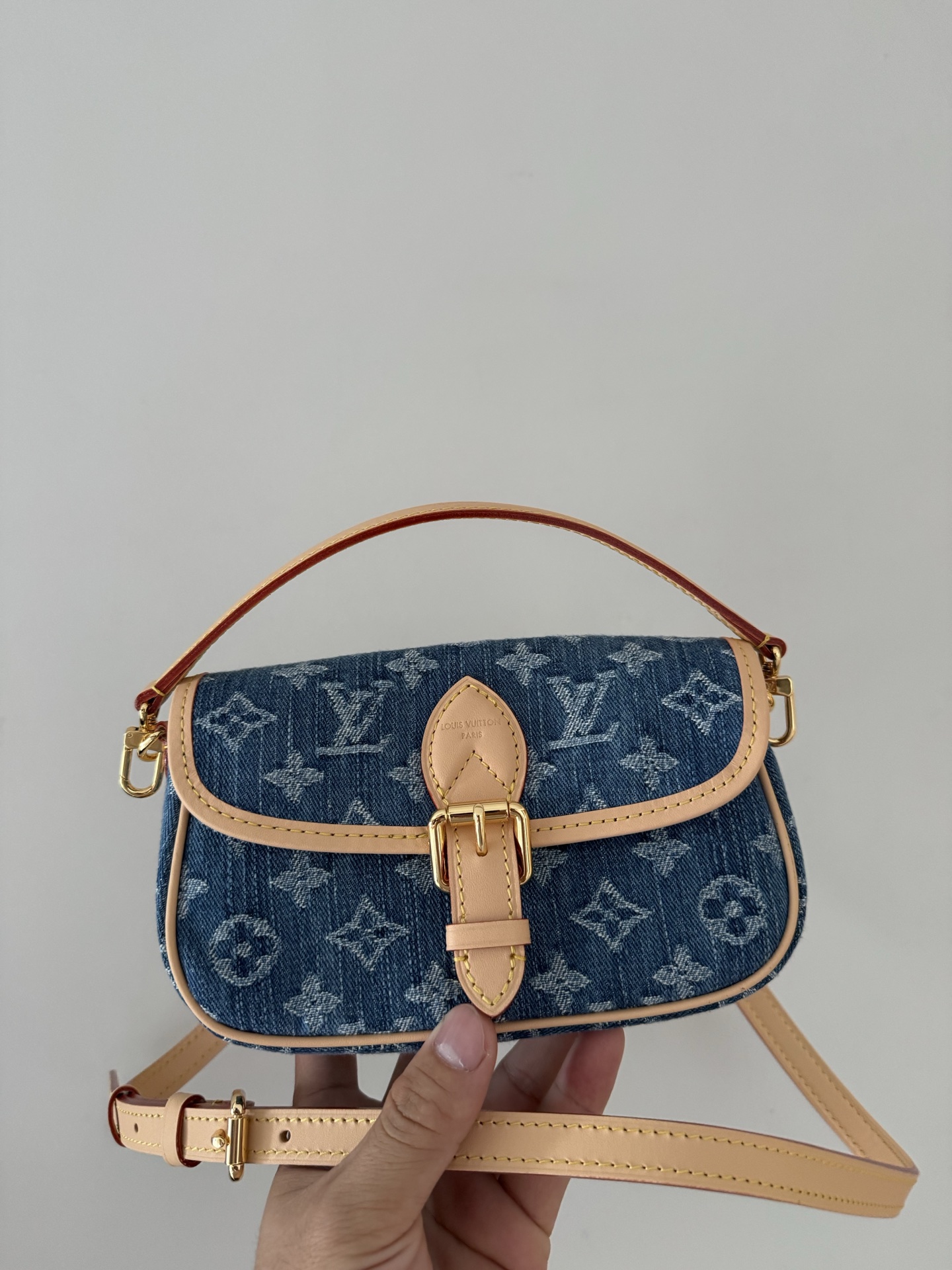 Nano Diane M27700