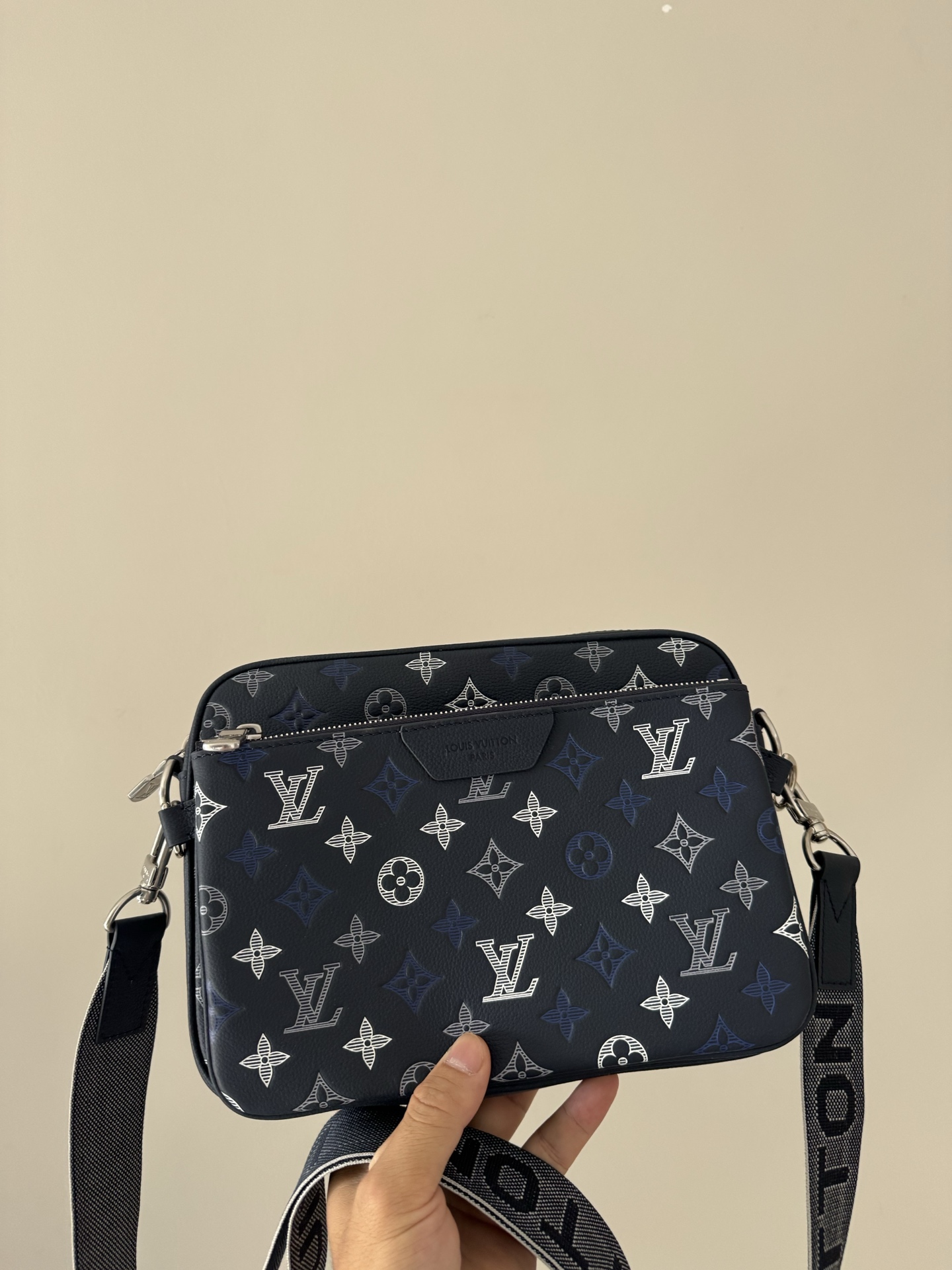 Trio Messenger M28618