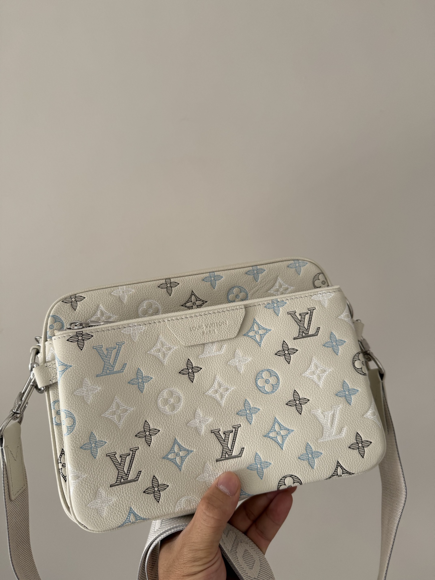 Trio Messenger M28854