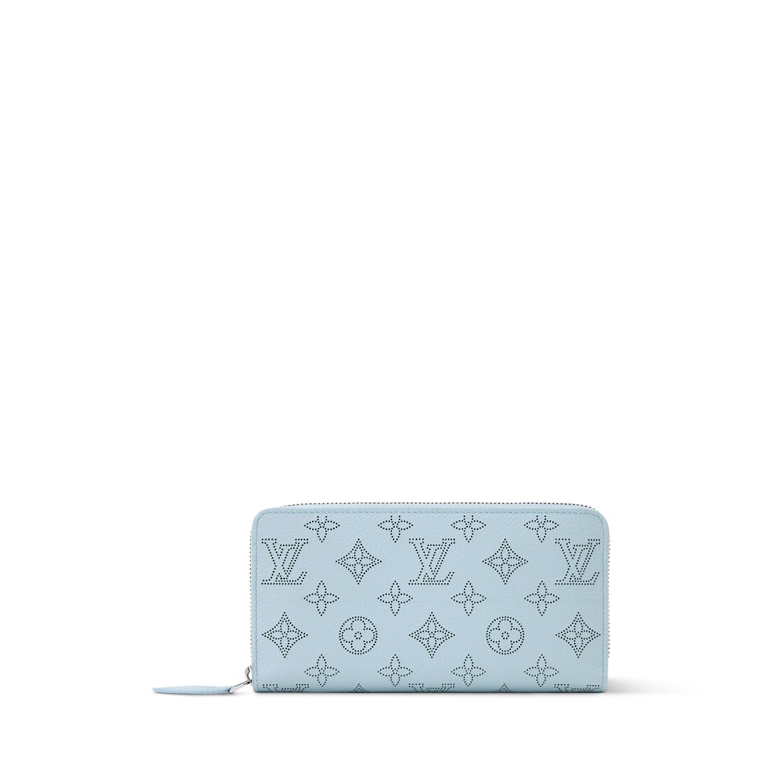 Zippy Wallet M29052 front white background