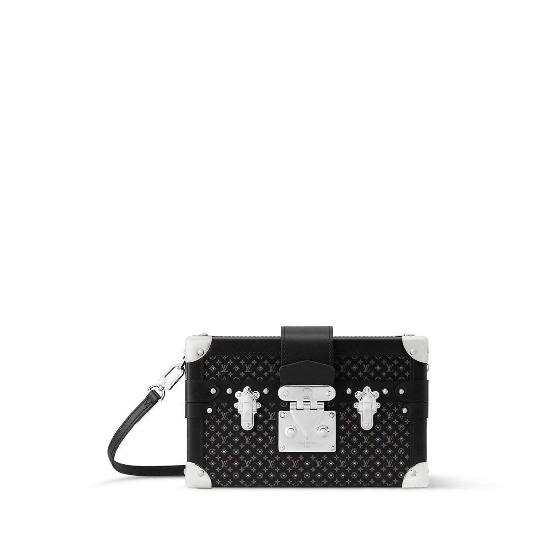 Petite Malle M29335 front white background