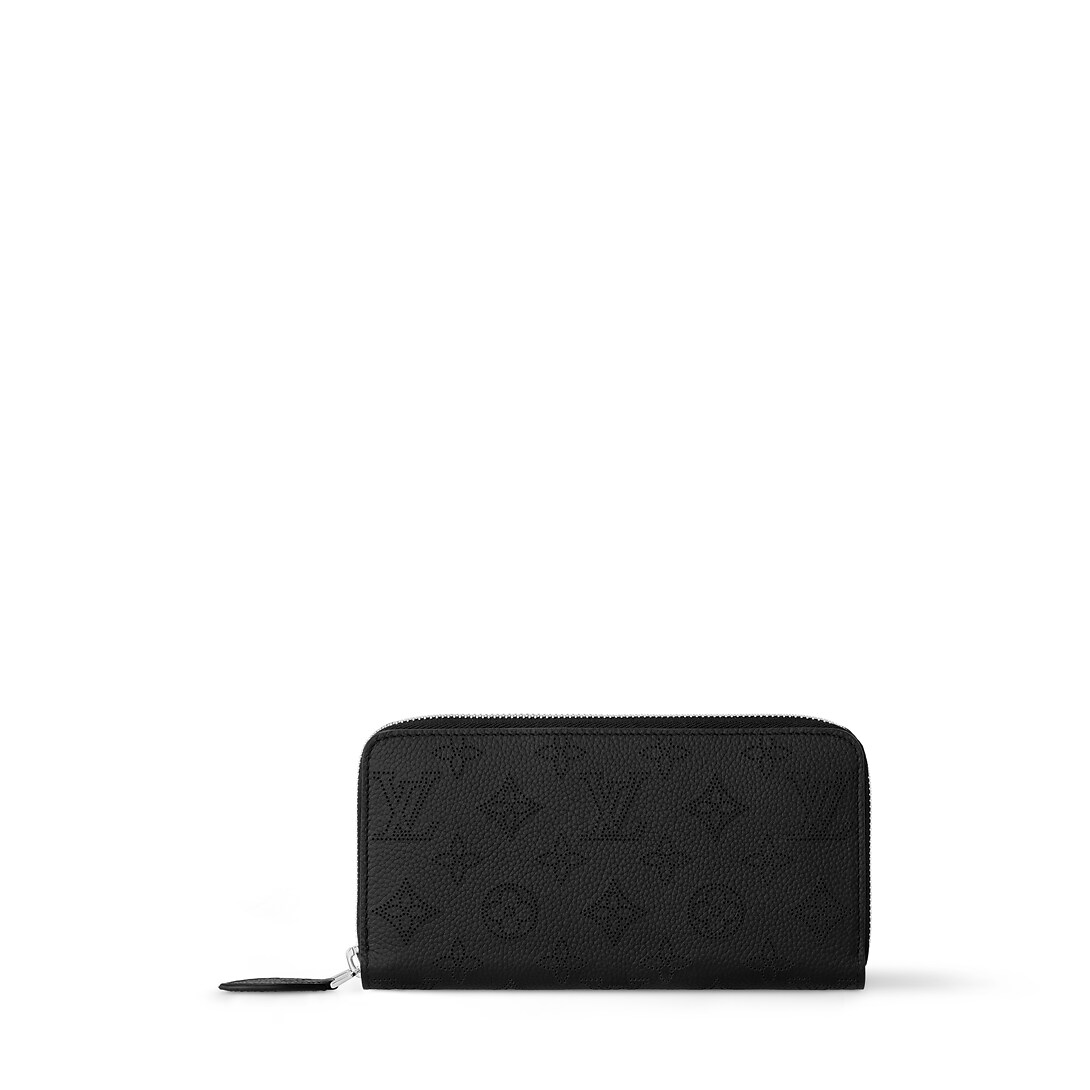 Zippy Wallet M61867 front white background