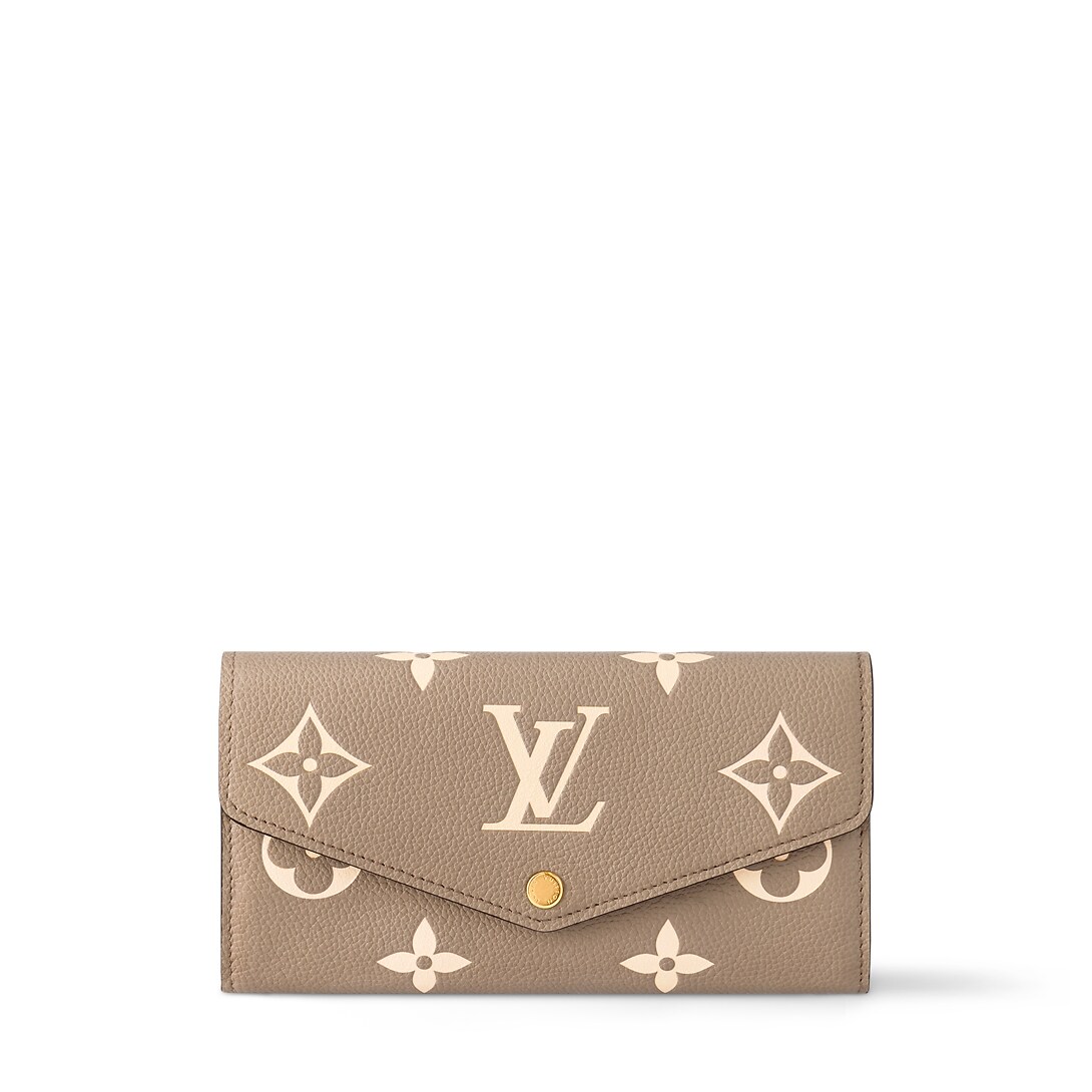 Sarah Wallet M81049 front white background
