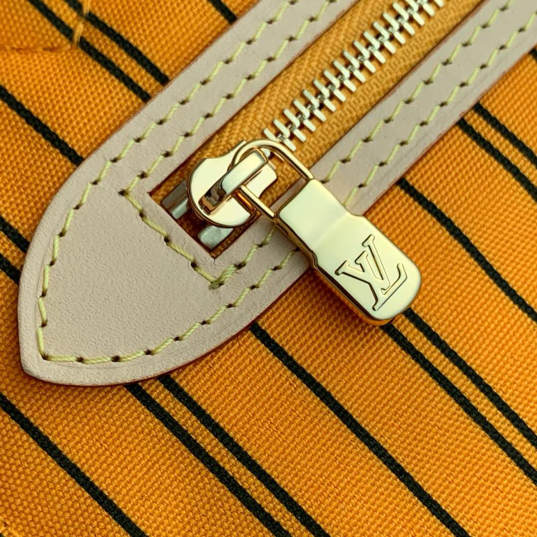Neverfull Bandoulière Inside Out MM M11947 main 1 image 6
