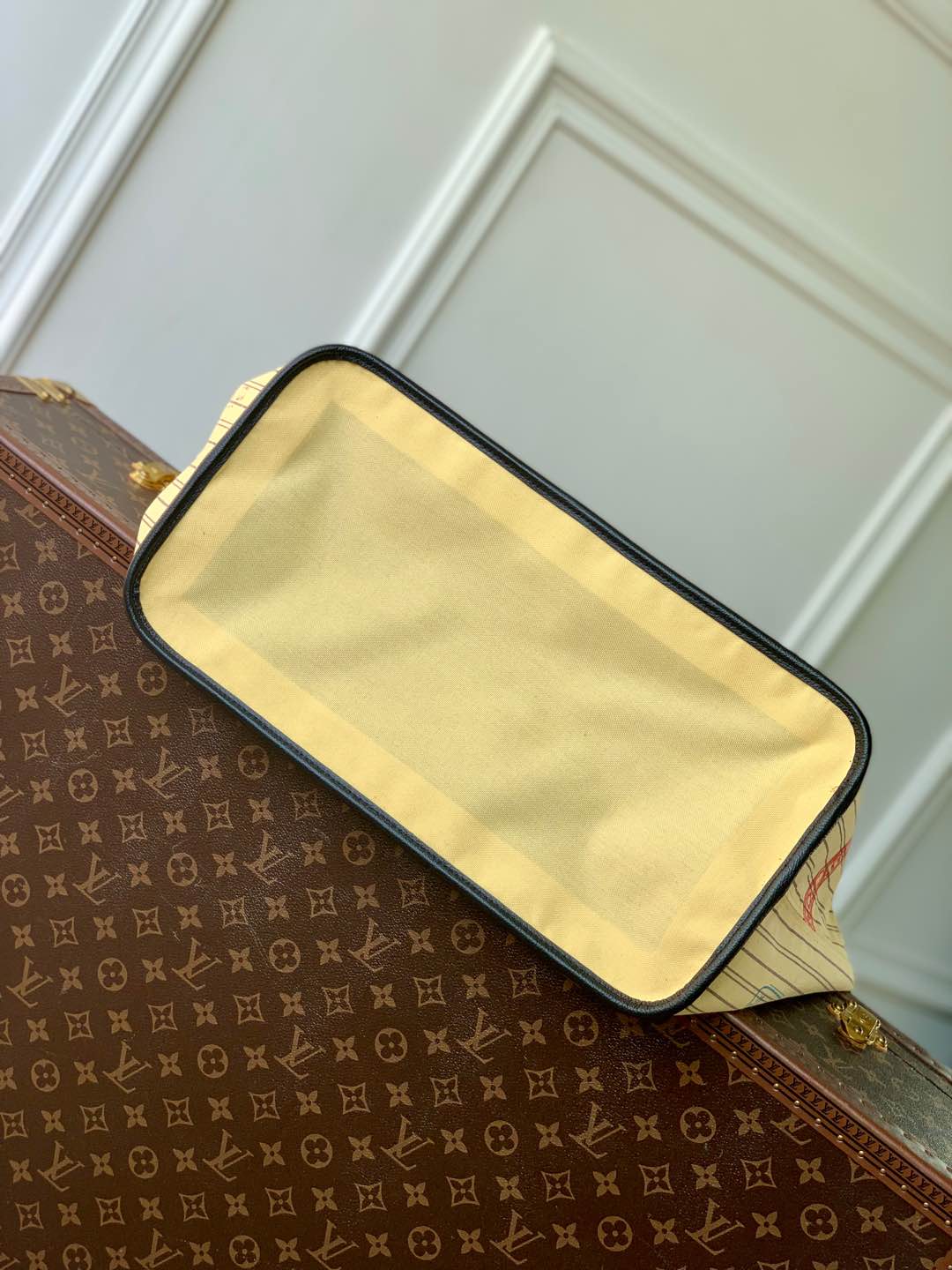 Neverfull Bandoulière Inside Out GM M11948 main 1 image 5