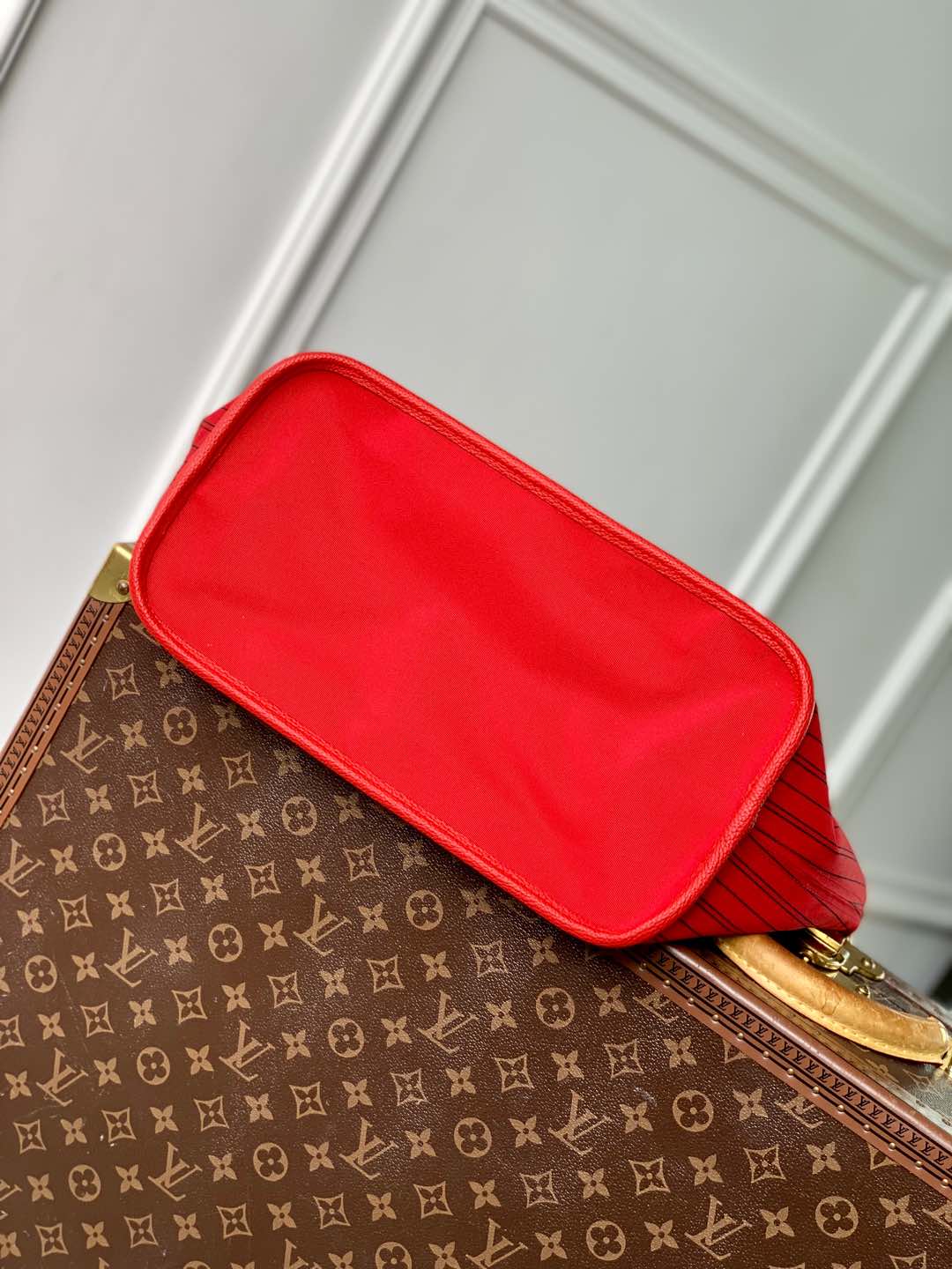 Neverfull Bandoulière Inside Out MM M12096 main 1 image 4