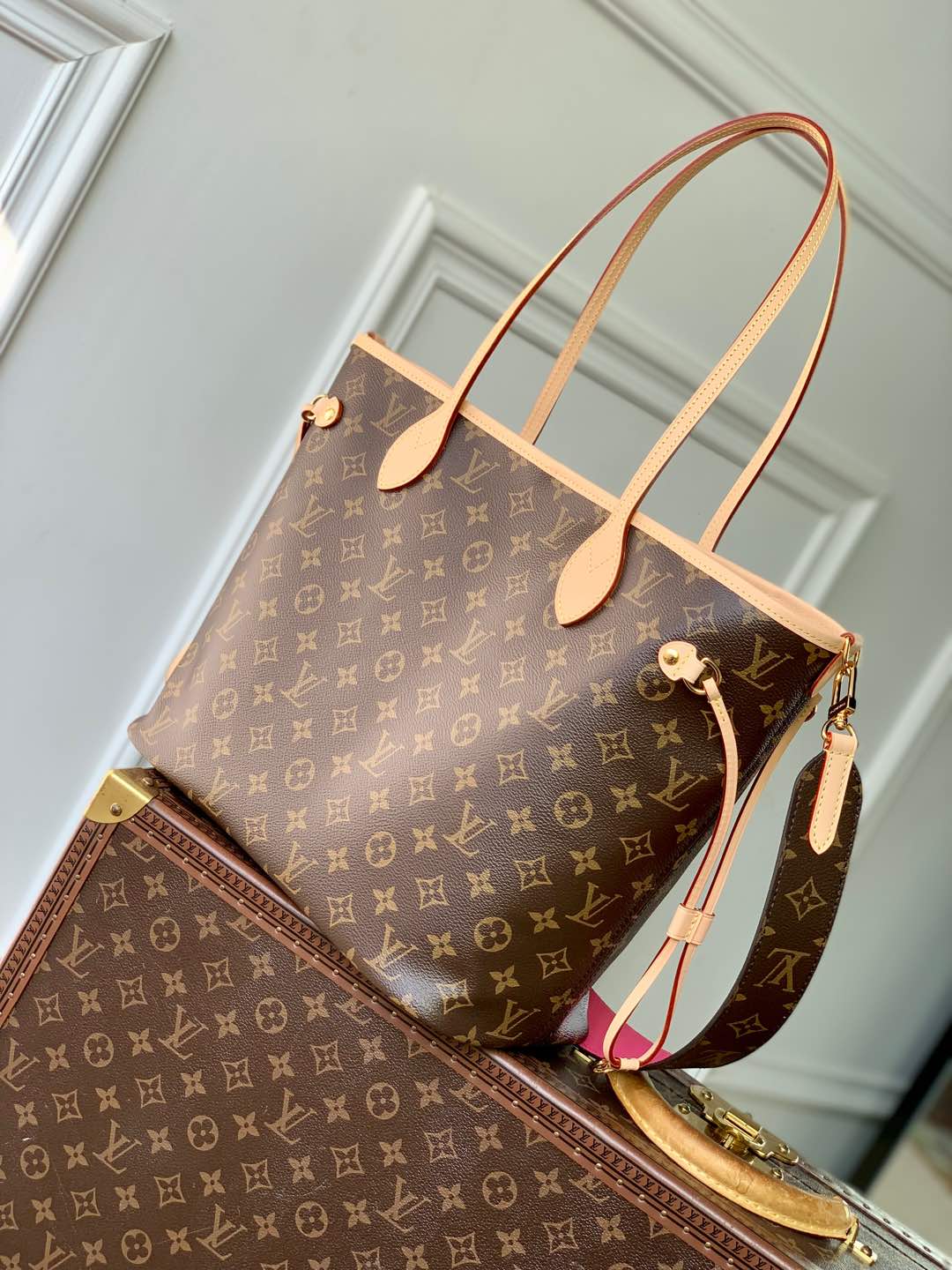 Neverfull Bandoulière Inside Out MM M12257 main 1 image 3