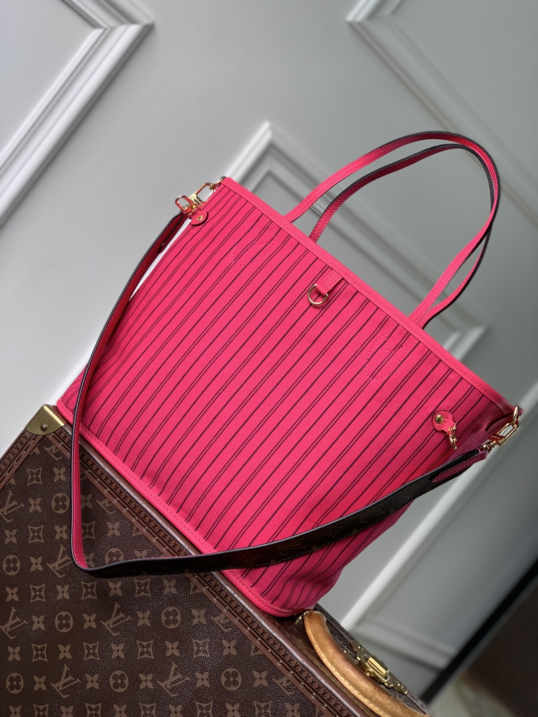 Neverfull Bandoulière Inside Out MM M12707 main 1 image 4
