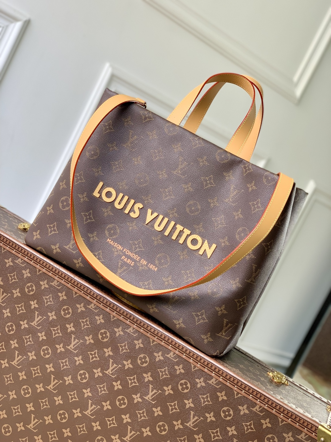 Shopper Tote MM M13928 main 1 image 2