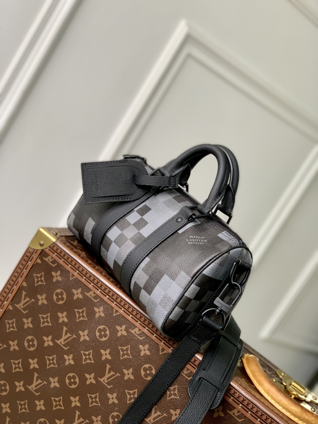 Keepall Bandoulière 25 M14919 front white background image 4
