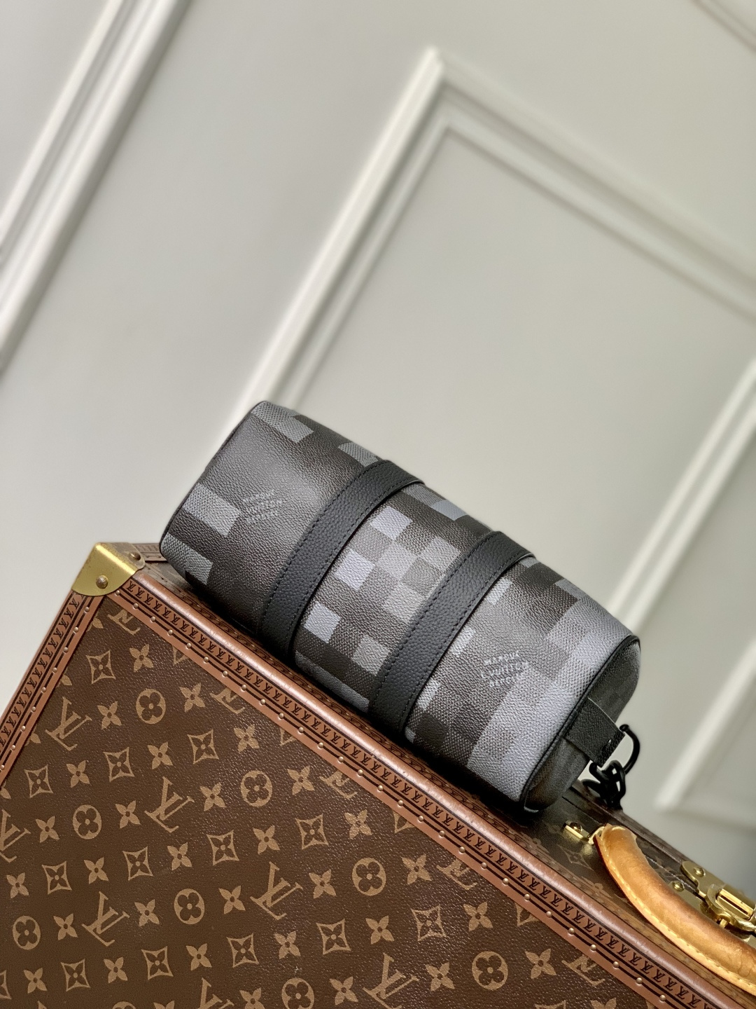 Keepall Bandoulière 25 M14919 front white background image 6