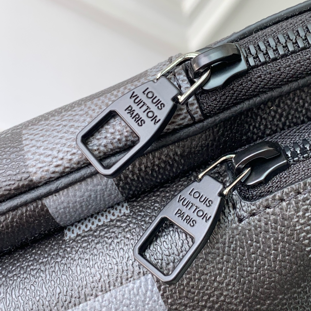 Avenue Slingbag M14953 front white background image 9