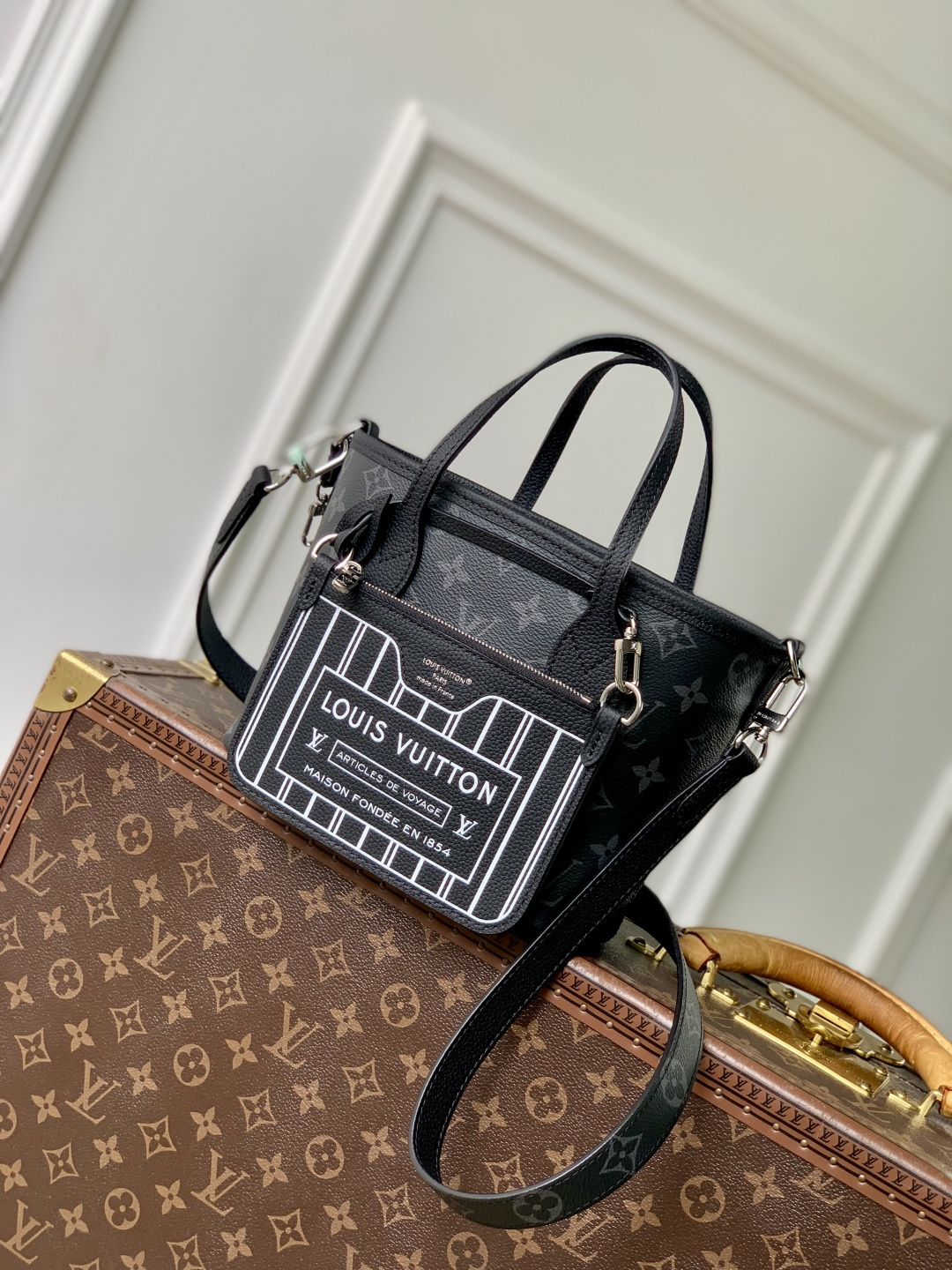 Neverfull Bandoulière Inside Out BB M15210 main 1 image 2