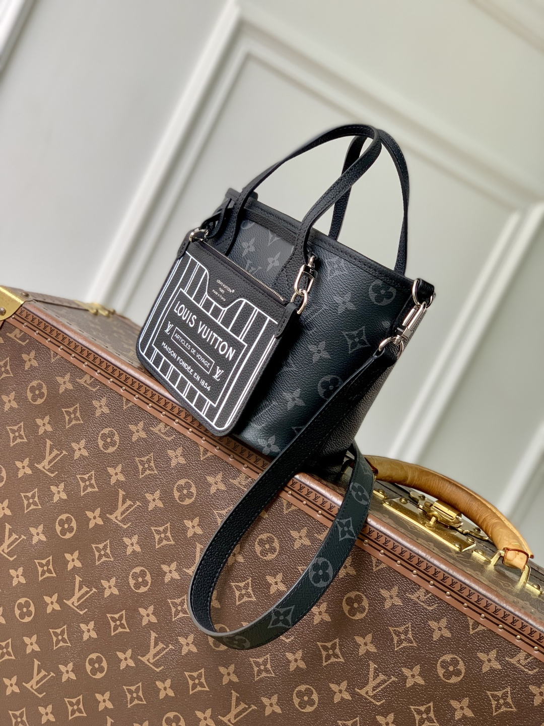 Neverfull Bandoulière Inside Out BB M15210 main 1 image 3