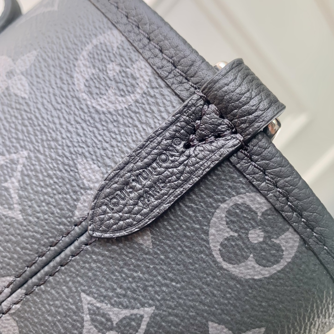 Neverfull Bandoulière Inside Out BB M15210 main 1 image 9