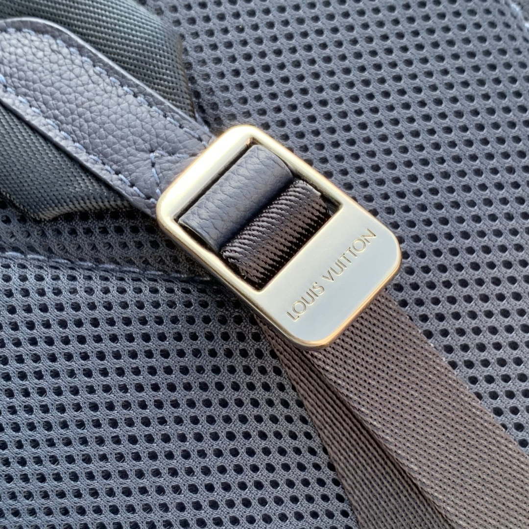 Discovery Work Backpack M26022 front white background image 9