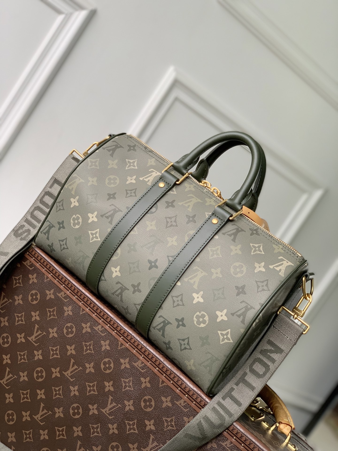 Keepall Bandoulière 35 M27054 front white background image 5