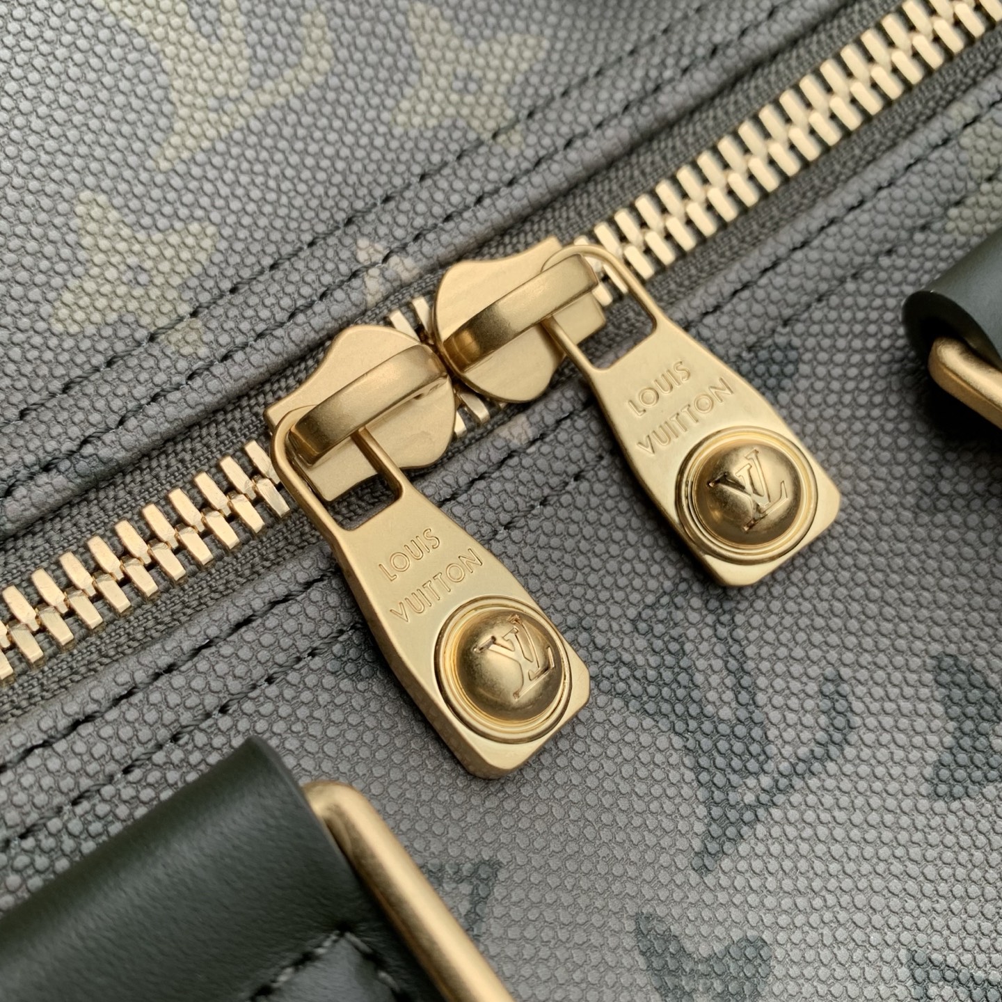 Keepall Bandoulière 35 M27054 front white background image 7