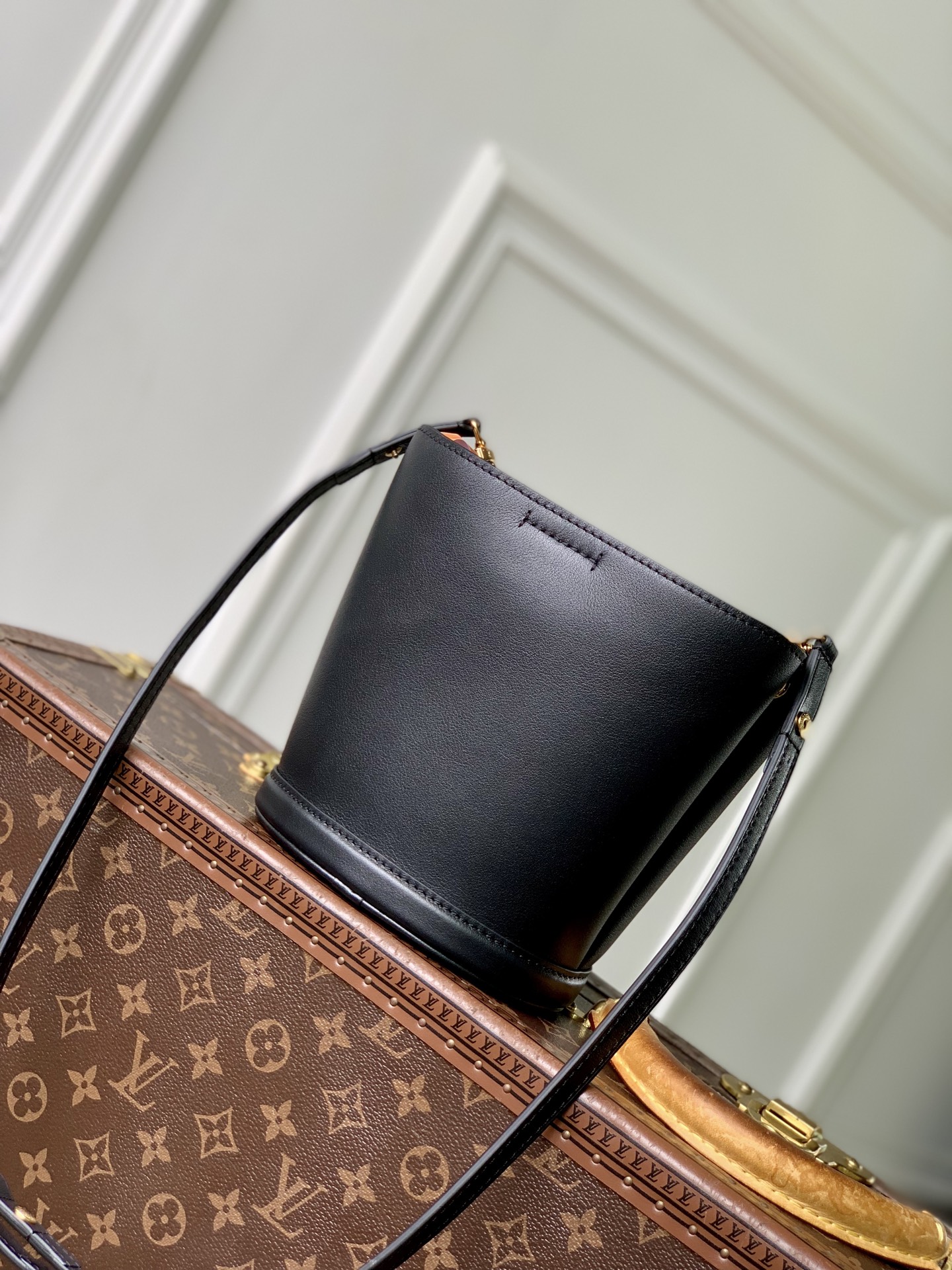 LV Bloom Mini Hobo M27260 image 5