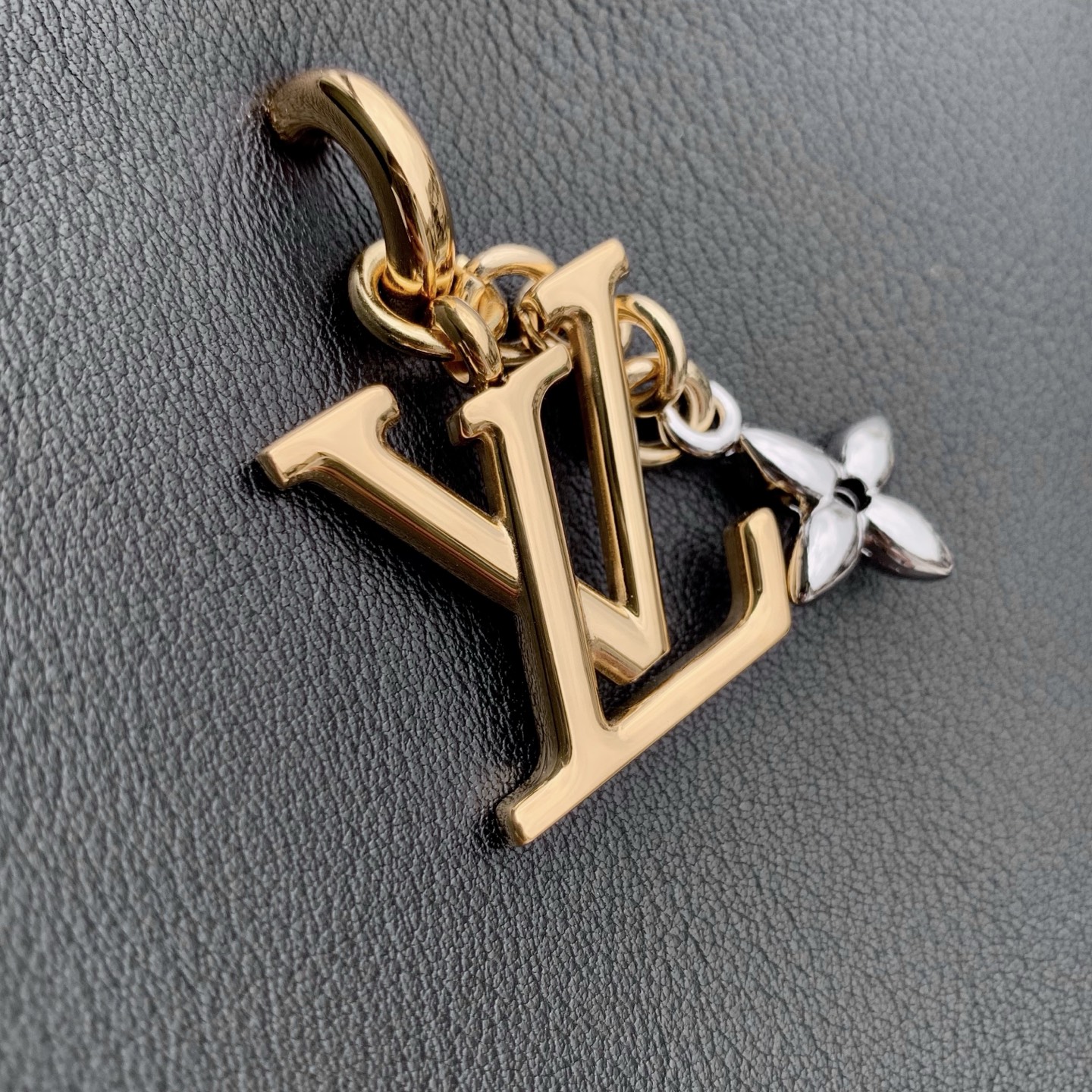 LV Bloom Mini Hobo M27260 image 7