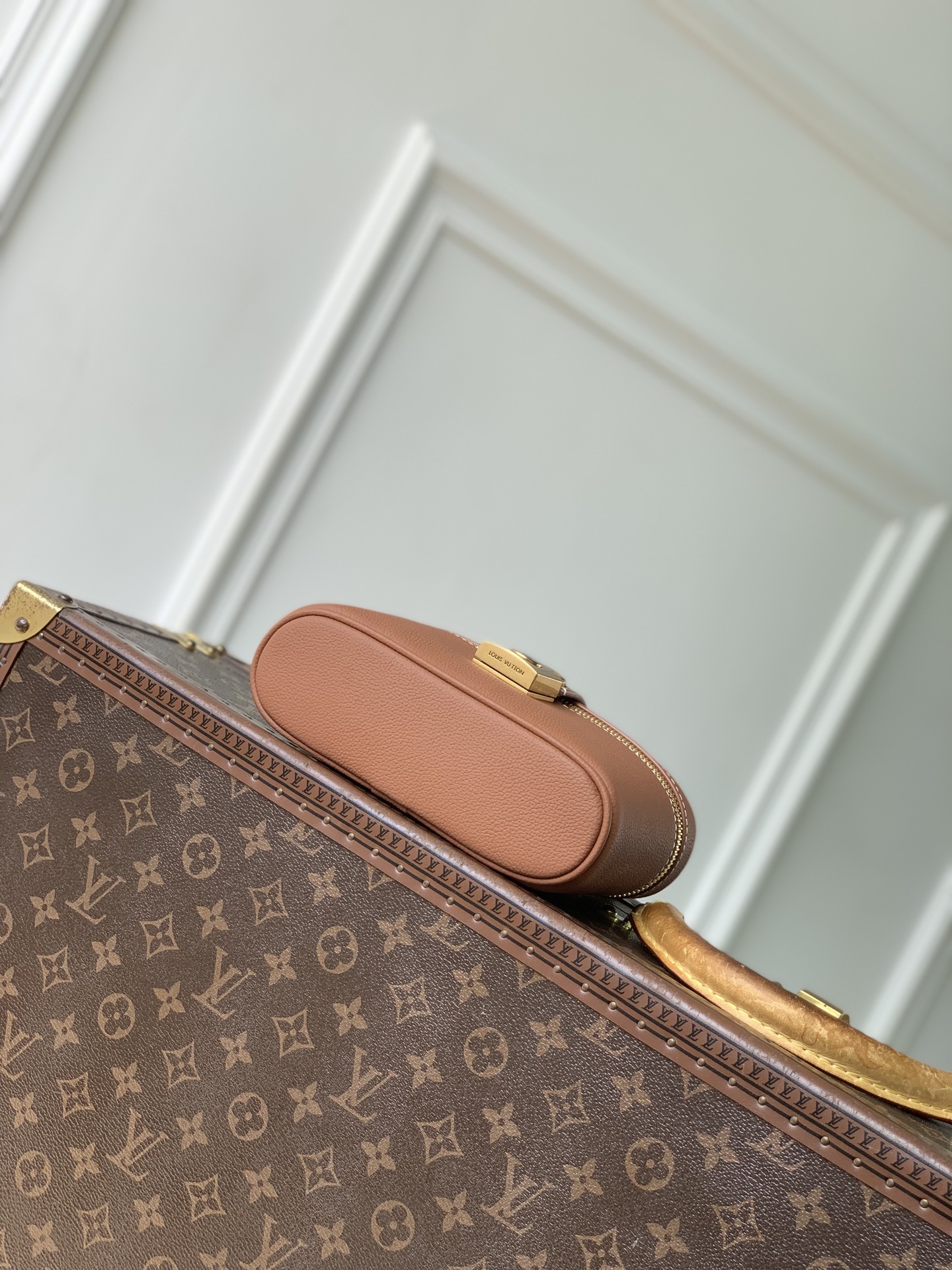 Low Key Vanity Pouch M27505 image 6