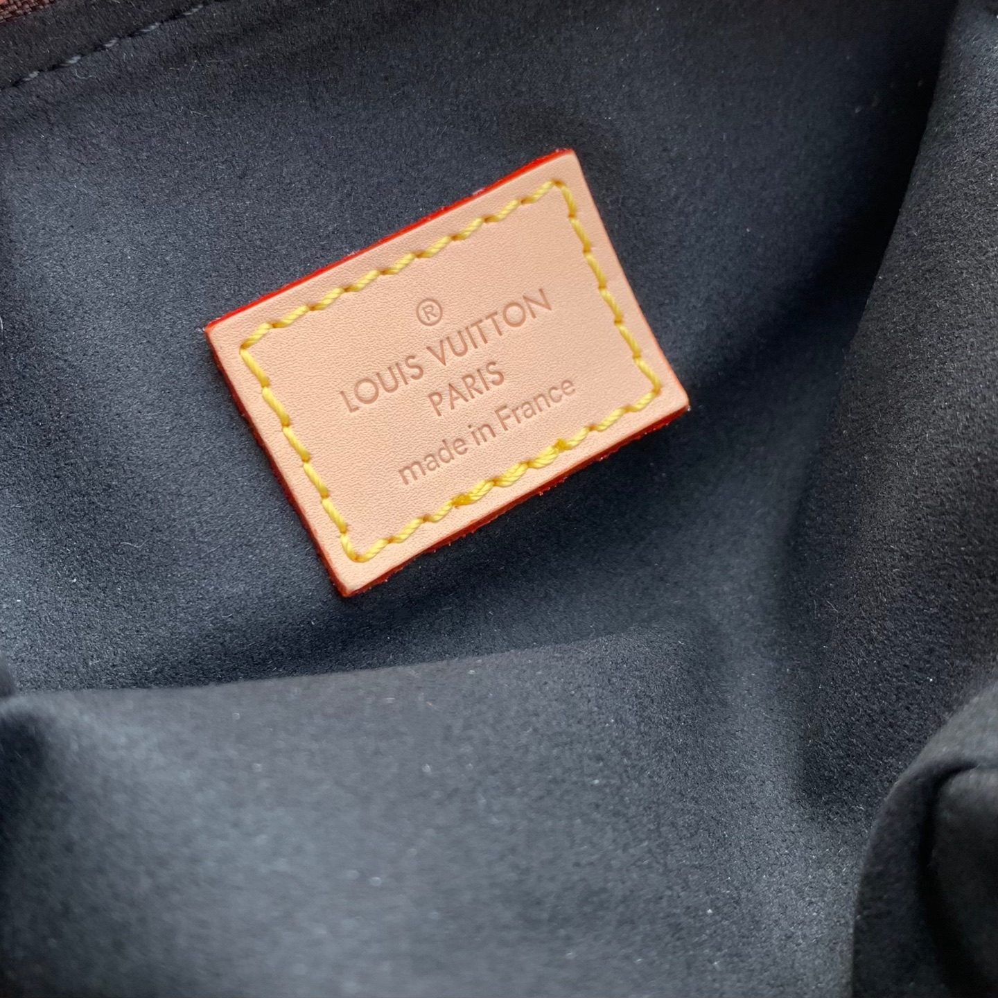 Pochette Hills M27509 image 10