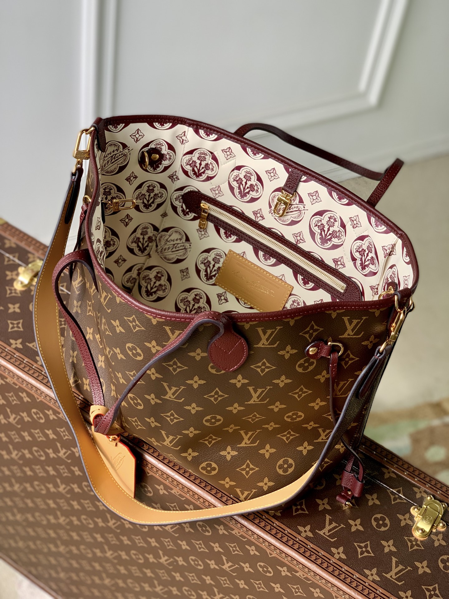 Neverfull Inside Out MM M28377 main 1 image 13