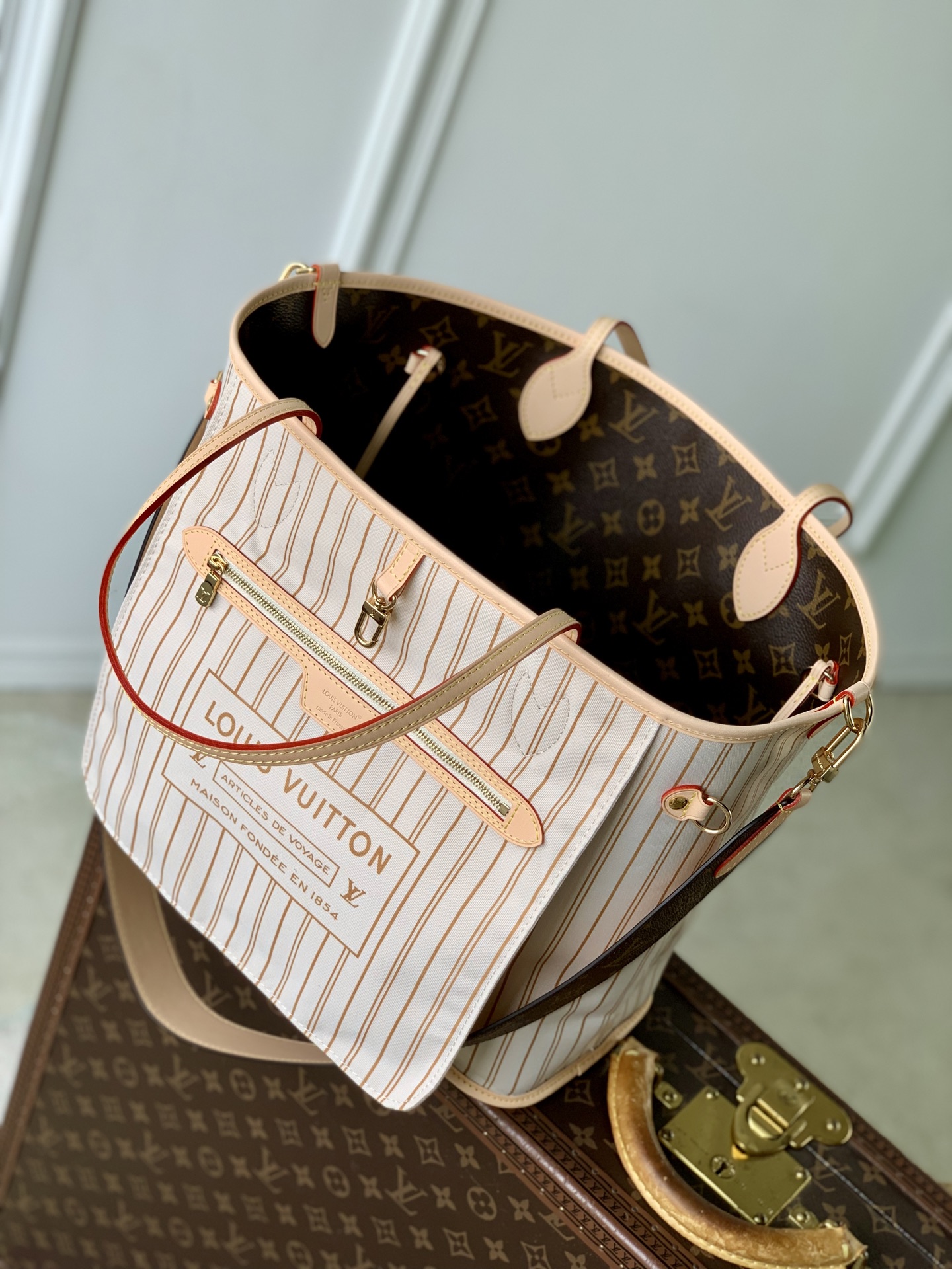 Neverfull Bandoulière Inside Out MM M28407 main 1 image 10