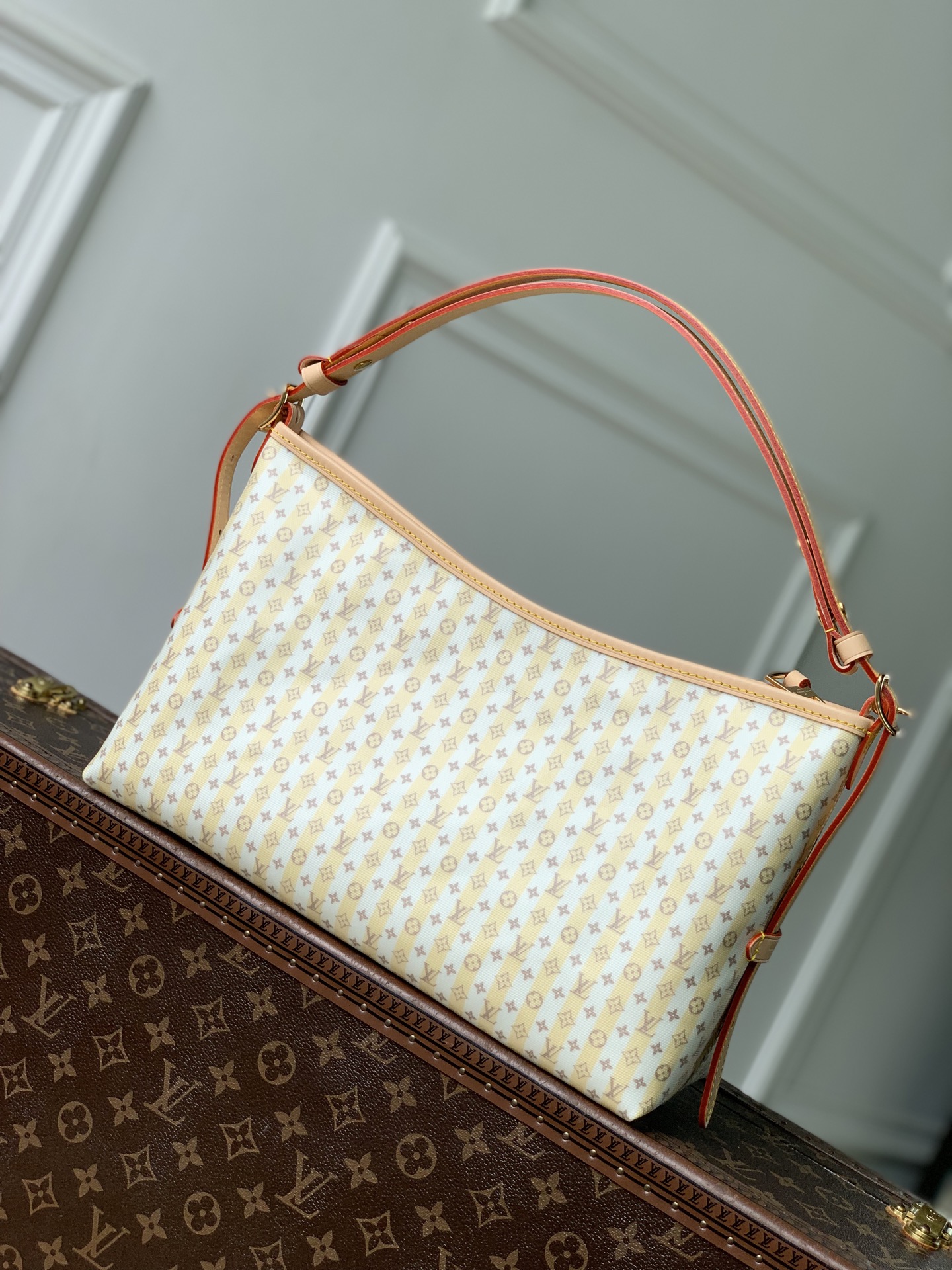 Carryall East West M29139 main 1 image 4
