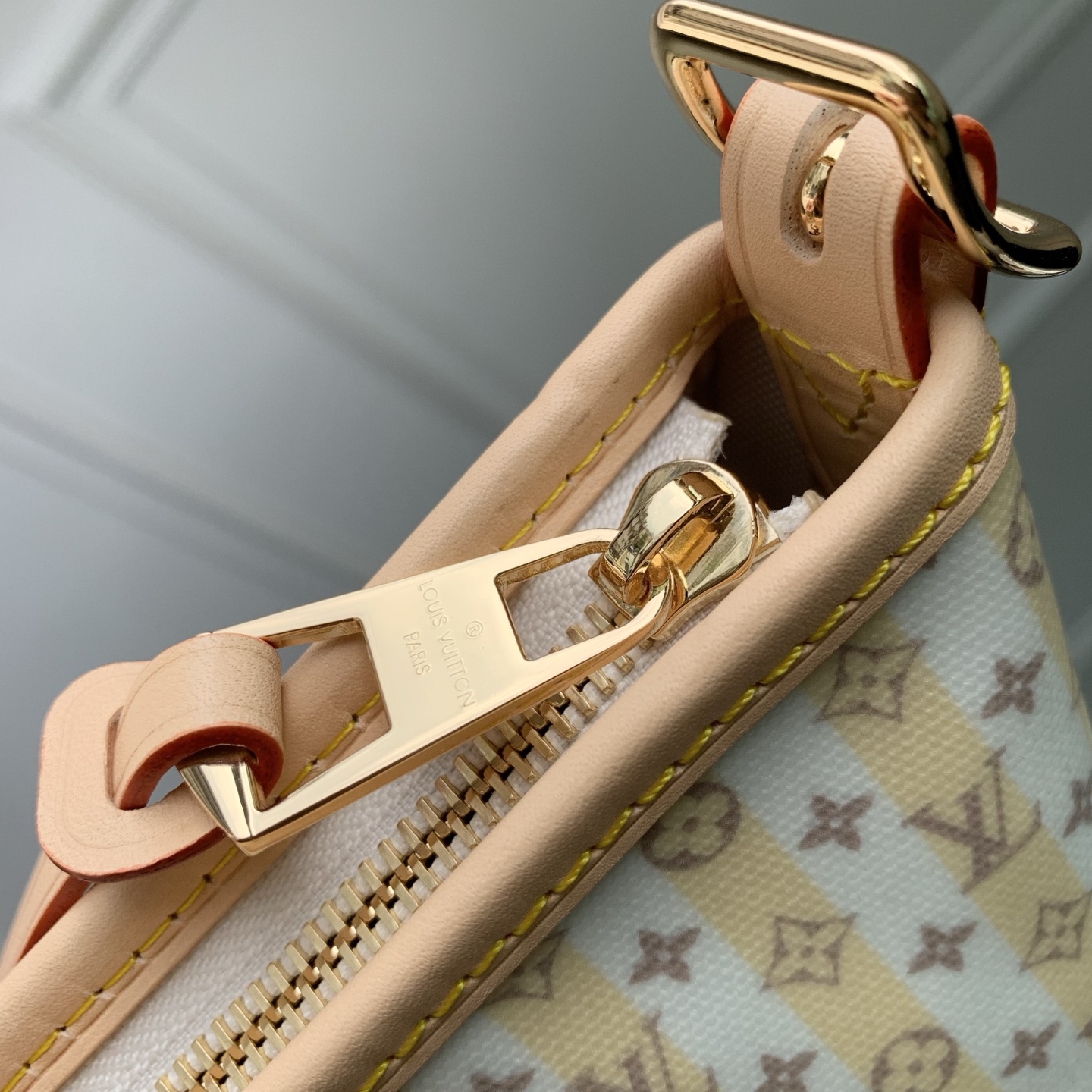 Carryall East West M29139 main 1 image 6