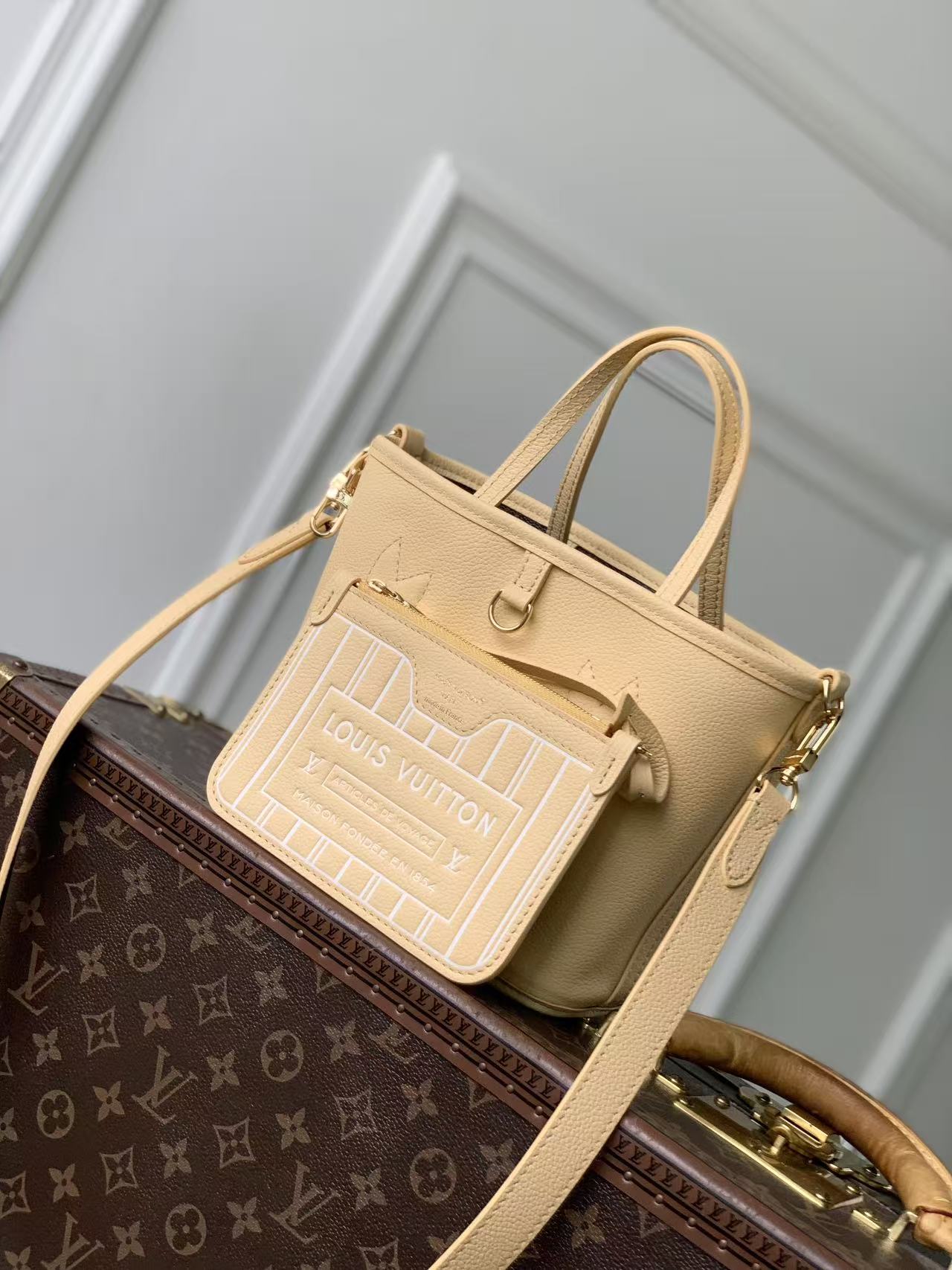 Neverfull Inside Out BB M29228 main 1 image 2