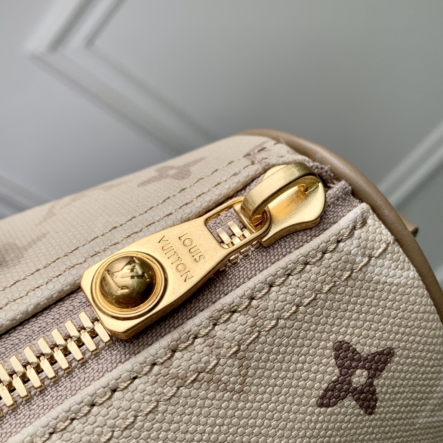 Keepall Bandoulière 25 M29272 front white background image 9