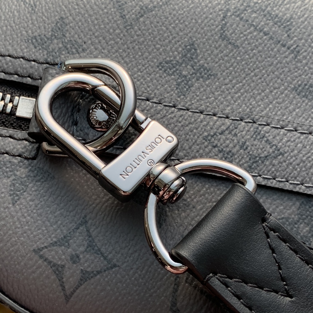 City Keepall M45936 front white background image 8