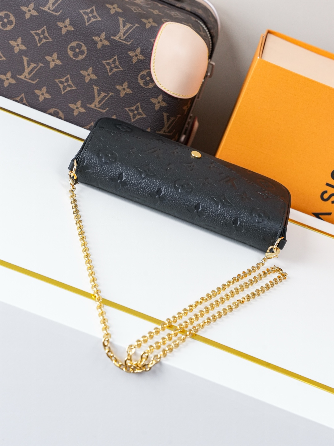 Pochette Félicie M82477 front white background image 6