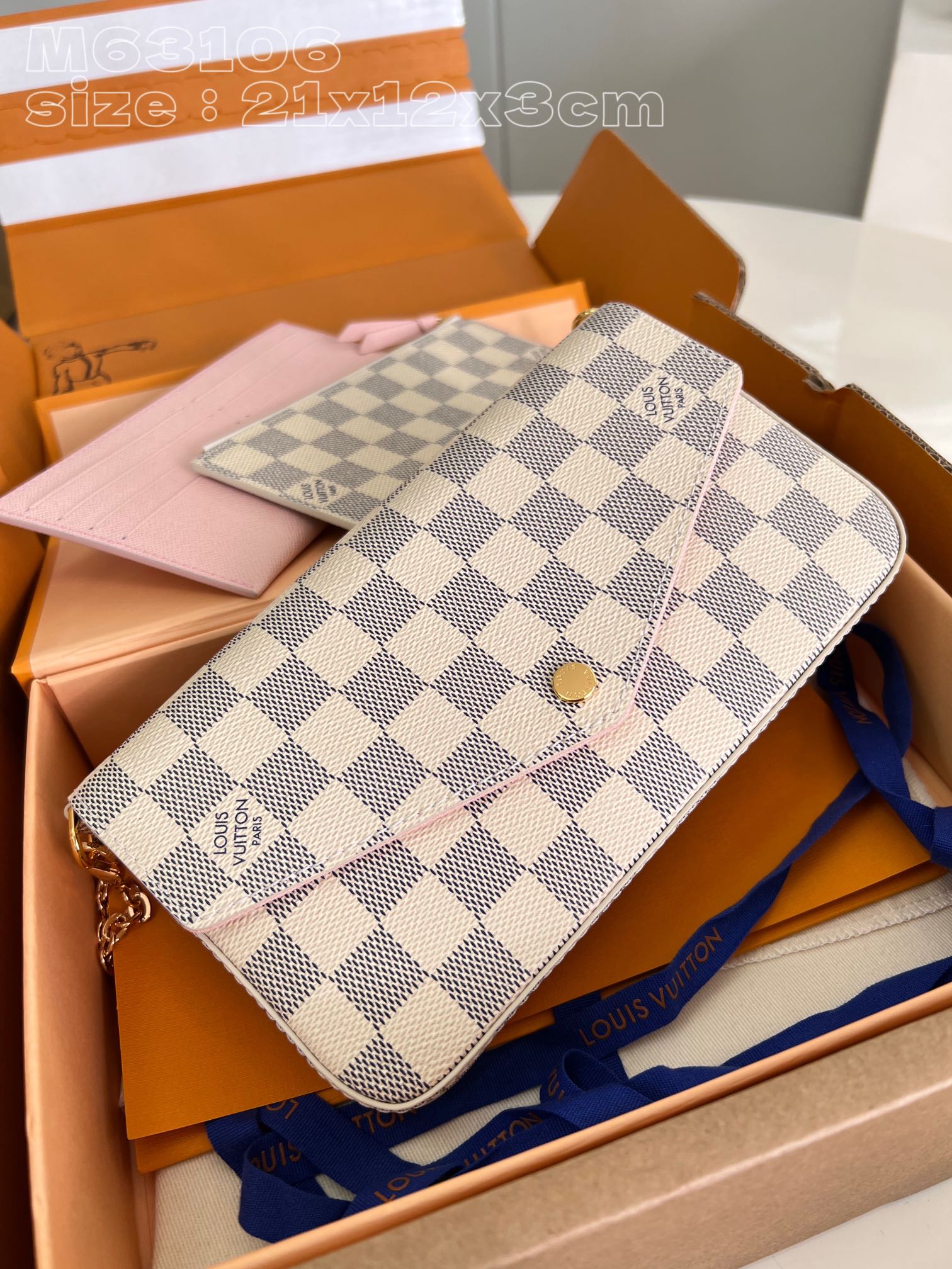 Pochette Félicie N40491 front white background image 3