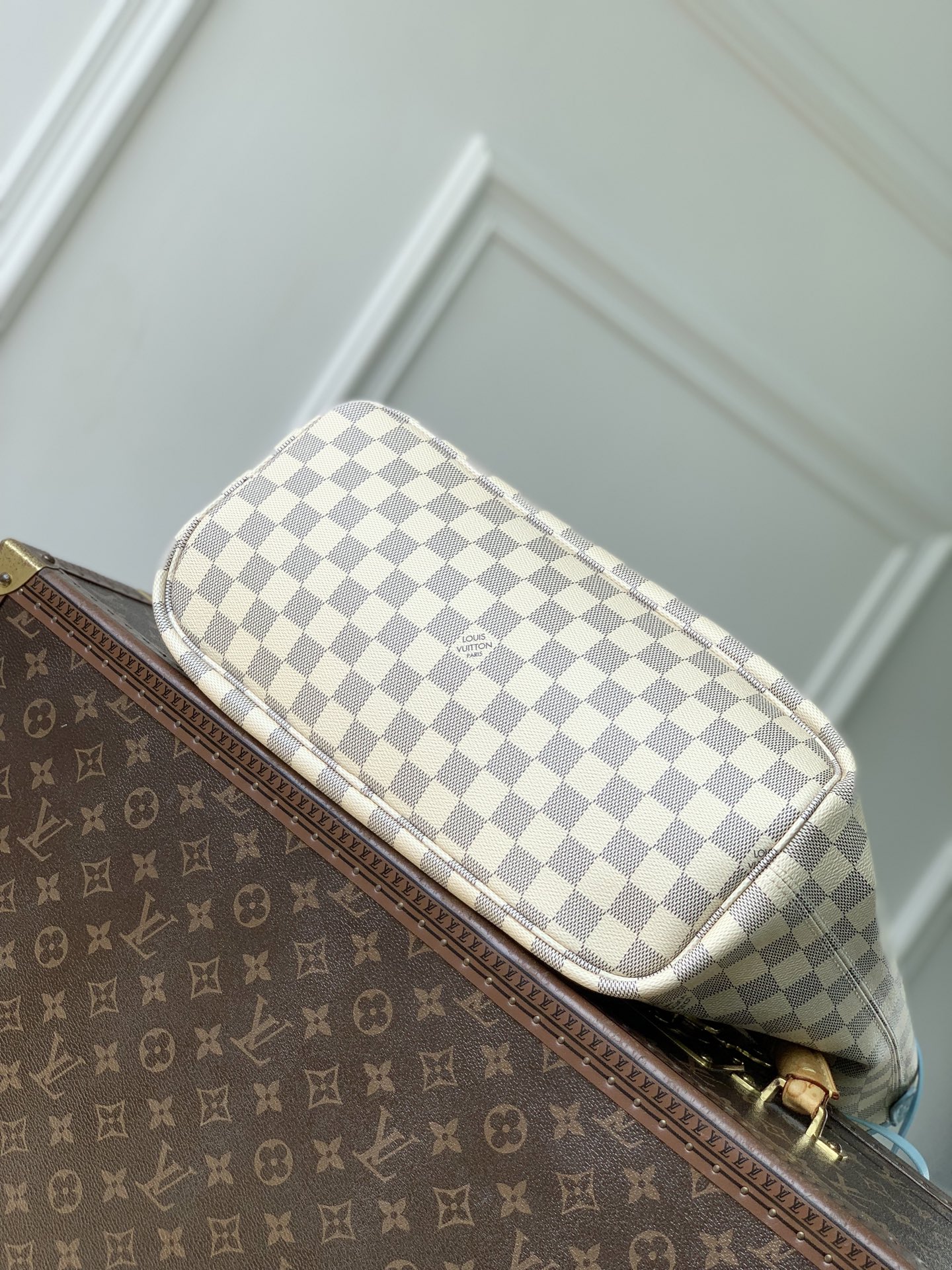 Neverfull Inside Out MM N40946 main 1 image 4