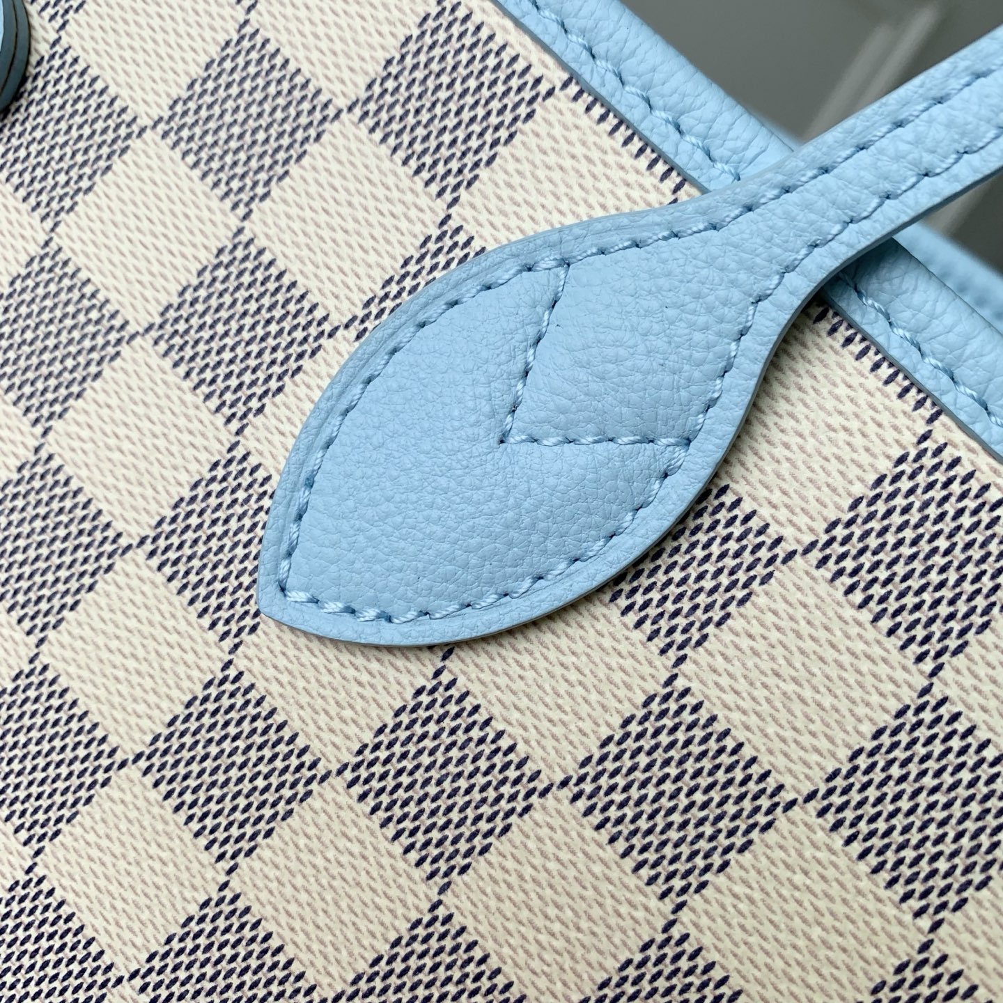 Neverfull Inside Out MM N40946 main 1 image 5